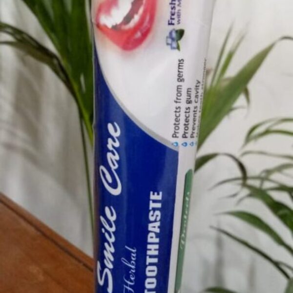 SMILE CARE TOOTHPASTE